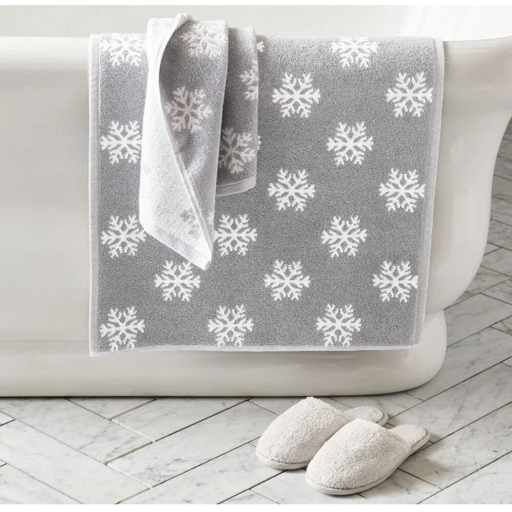 Pottery Barn Snowflake Bath Mat